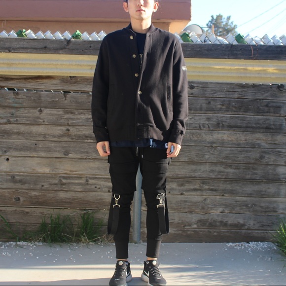 Spring Black Jacket - Picture 3 of 3